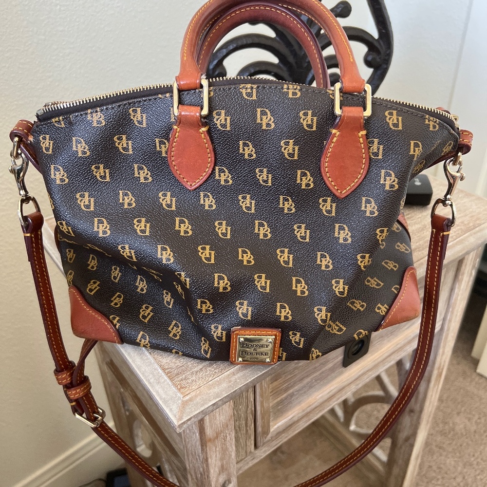 Dooney Burke Classic Bag